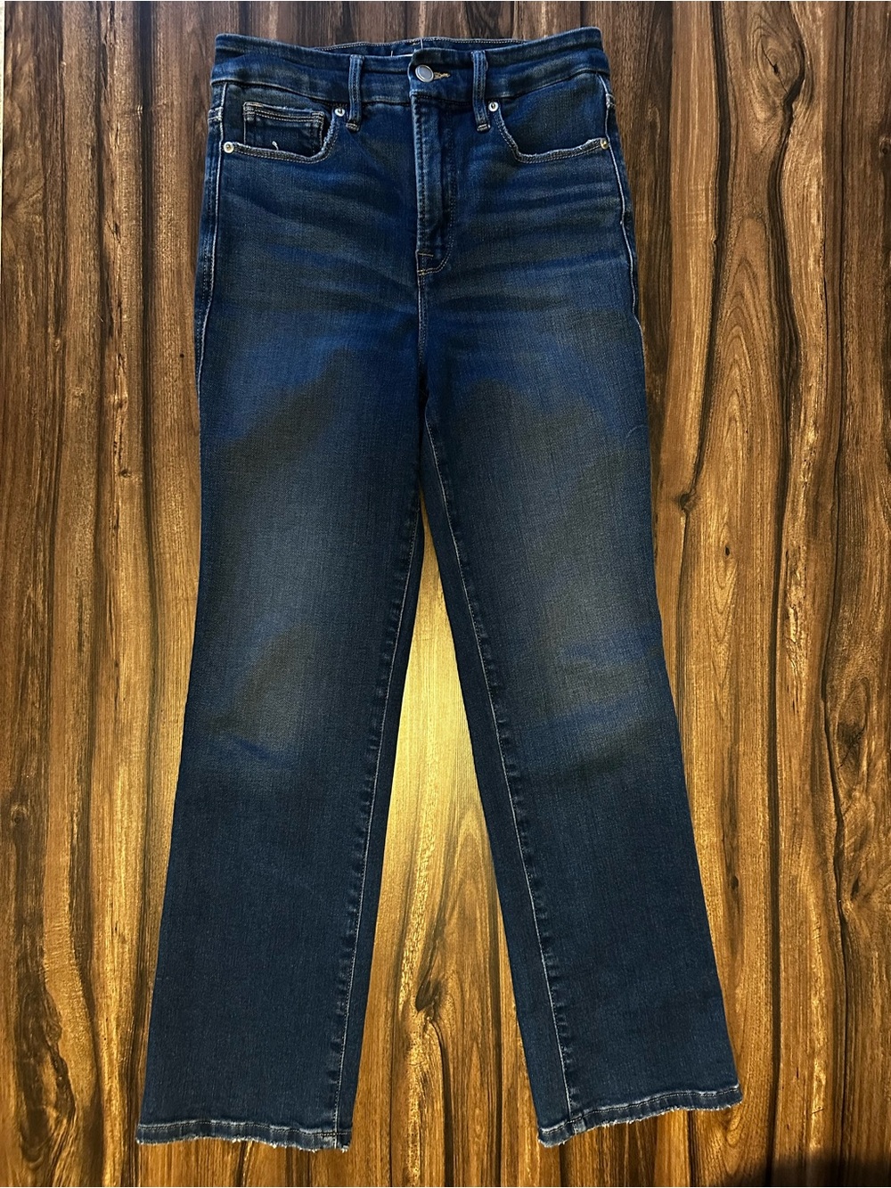 Good American Good Curve Straight-Leg Jeans